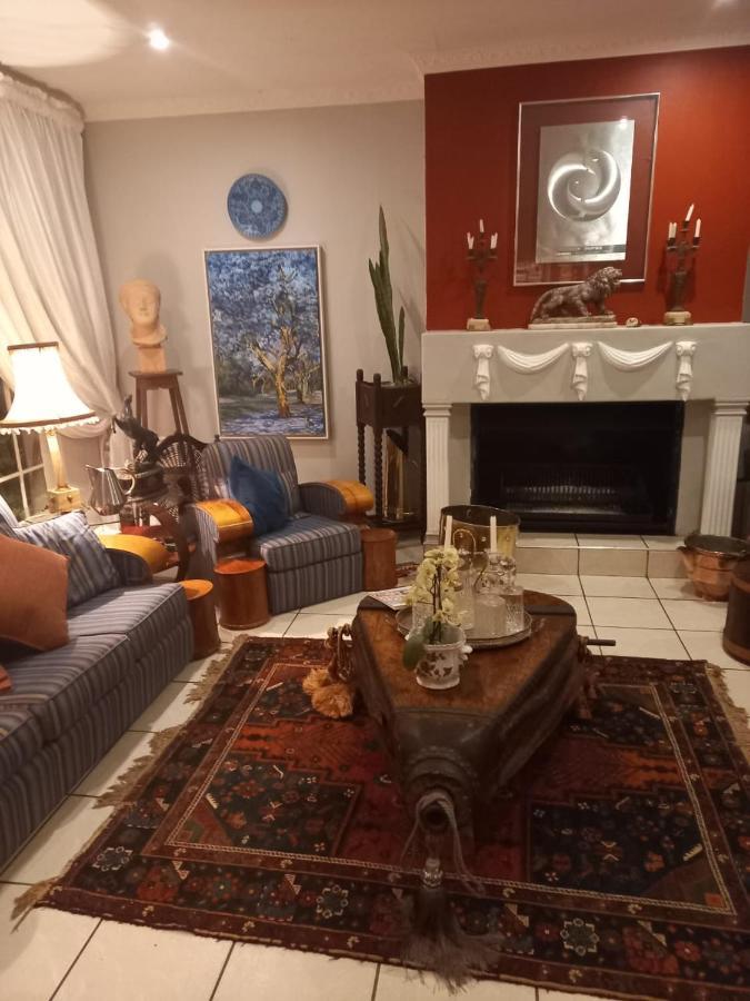 Michael-Angelo Guest House Почефструм Экстерьер фото