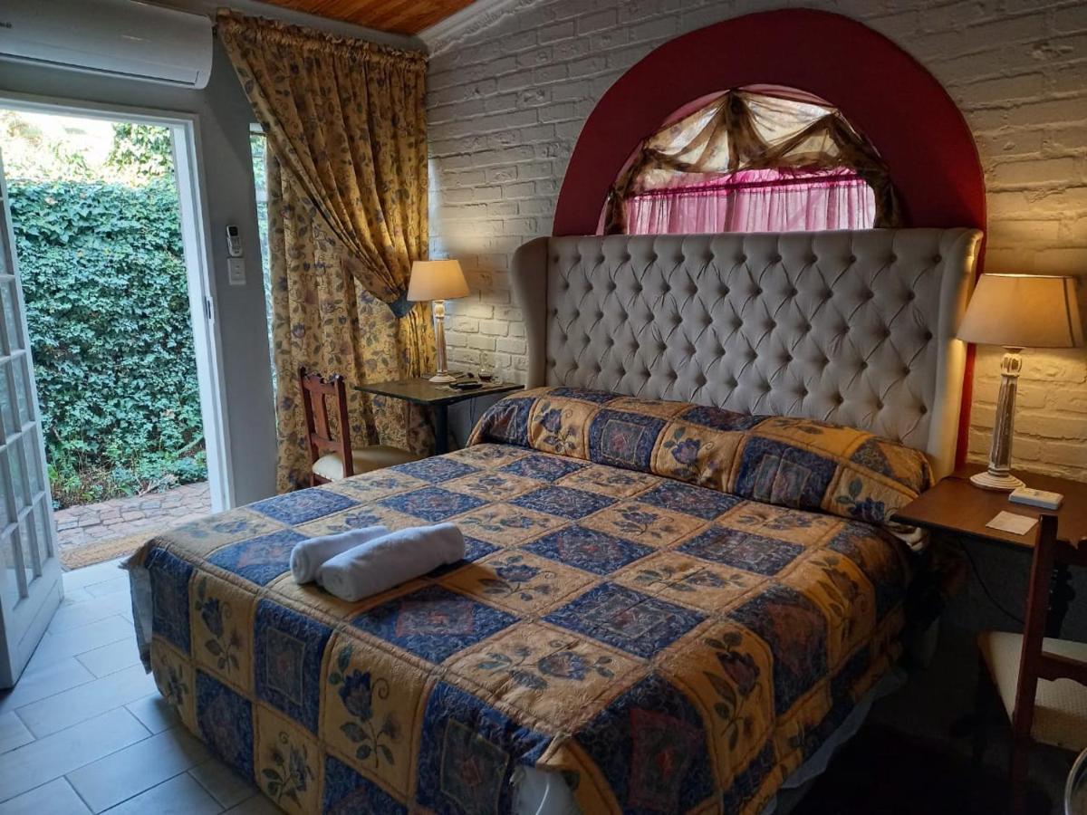 Michael-Angelo Guest House Почефструм Экстерьер фото