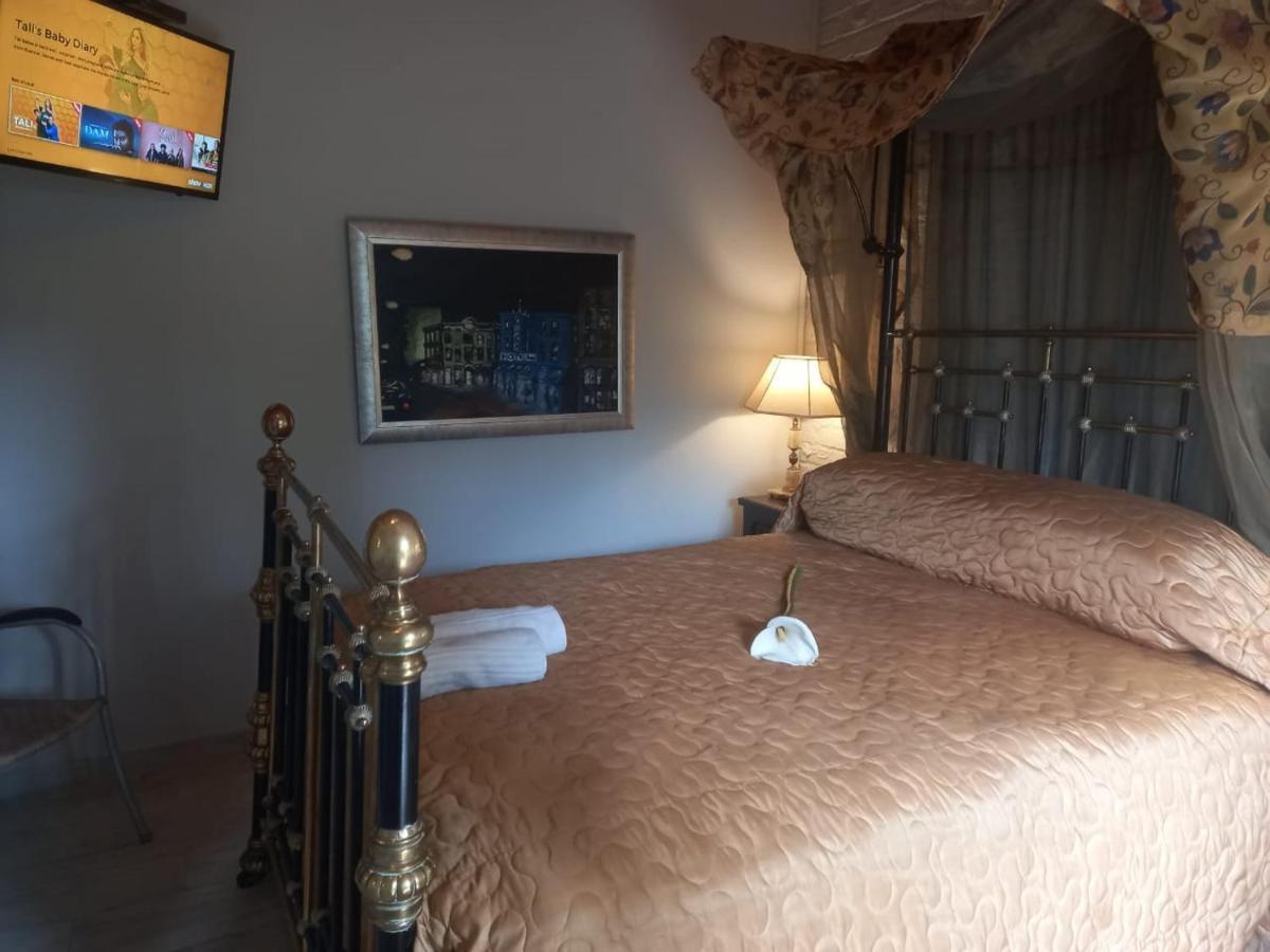Michael-Angelo Guest House Почефструм Экстерьер фото