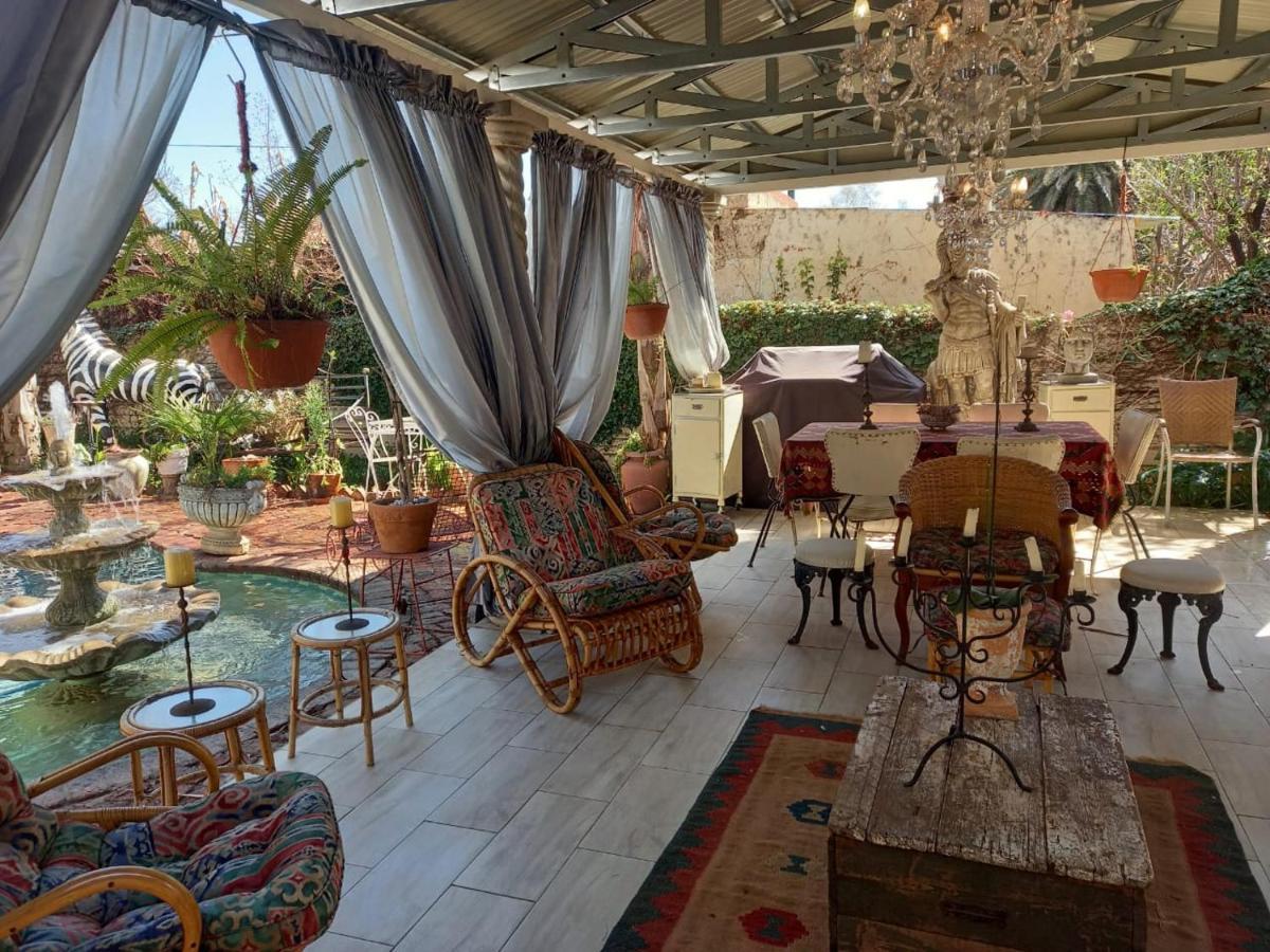 Michael-Angelo Guest House Почефструм Экстерьер фото